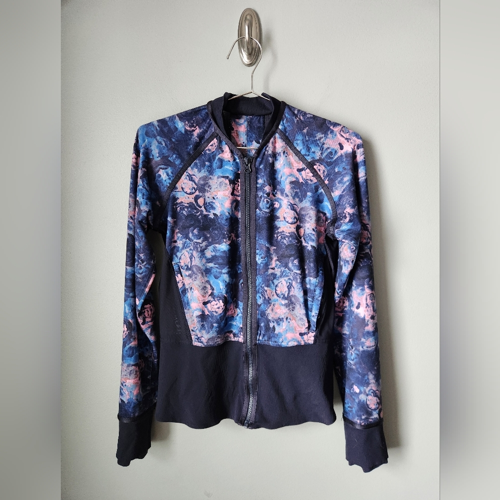 Lululemon If You're Lucky Jacket Mesh Moody Mirage Navy Size 6